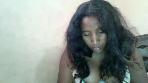 Snapshot of clarah0123 chatting on February 5, 6:13 am Clarah0123 online show from February 5, 6:13 am