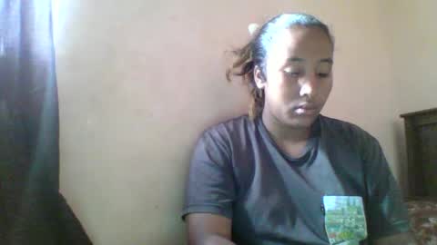 Snapshot of clarah0123 chatting on February 7, 6:56 am Clarah0123 online show from February 7, 6:56 am