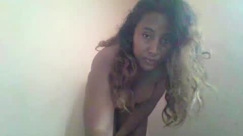 Snapshot of clarah0123 chatting on March 5, 8:21 am Clarah0123 online show from March 5, 8:21 am
