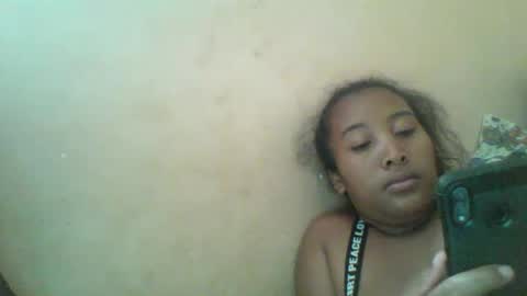 Snapshot of clarah0123 chatting on February 10, 10:09 am Clarah0123 online show from February 10, 10:09 am