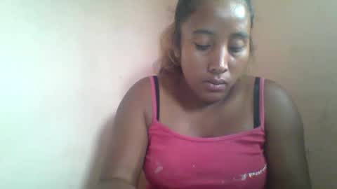 Snapshot of clarah0123 chatting on February 21, 7:45 am Clarah0123 online show from February 21, 7:45 am