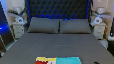 clara online show from October 28, 5:08 am