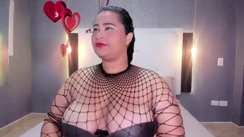 Snapshot of clarigil chatting on March 12, 2:01 pm clarigil online show from March 12, 2:01 pm