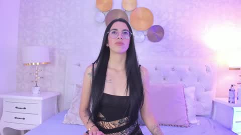 Snapshot of clarisse28 chatting on February 18, 7:30 pm Mistress Clarisse online show from February 18, 7:30 pm