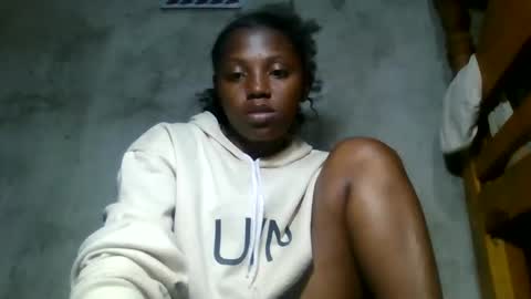 clarisse98 online show from April 19, 9:39 pm