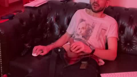 Clark online show from December 10, 11:19 pm