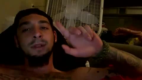 Snapshot of clarkshammer95 chatting on March 3, 6:24 pm clarkshammer95 online show from March 3, 6:24 pm
