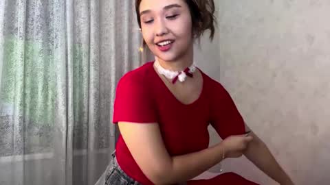 Lara online show from November 25, 6:39 pm