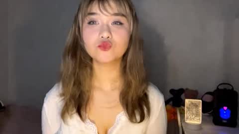 Lara online show from October 28, 6:20 pm