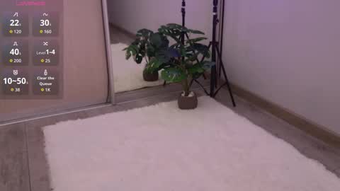 Cassy Classy online show from March 13, 1:14 pm