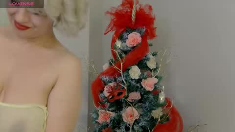 Classy Tinna online show from December 19, 8:56 am