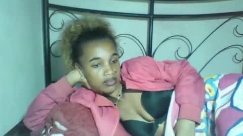 claudianne online show from May 6, 9:32 pm