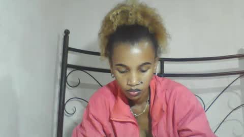 claudianne online show from May 7, 9:43 pm