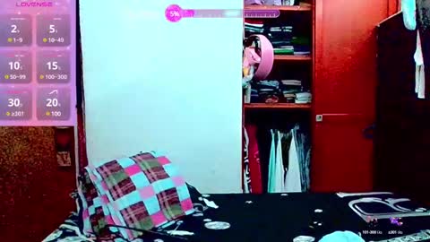 Snapshot of cleo_05 chatting on February 27, 3:29 am cleo_05 online show from February 27, 3:29 am