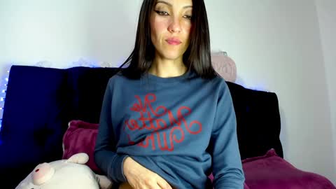  Nicol  online show from December 12, 12:05 am