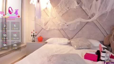 Cleopatra online show from October 8, 8:37 pm