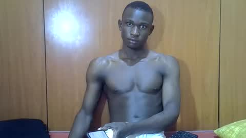 clive_damian online show from May 28, 2:31 am