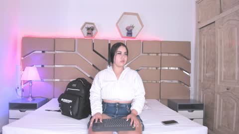 Cloe Online de 600 a 1400 online show from January 18, 11:32 am