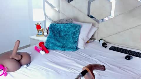 Queen Cloe online show from February 11, 9:18 pm