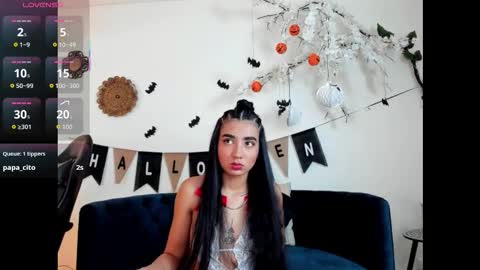 CLOE  online show from October 10, 3:23 am