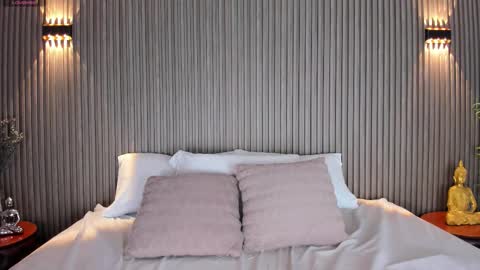 Cloe Harp  online show from November 1, 12:04 pm