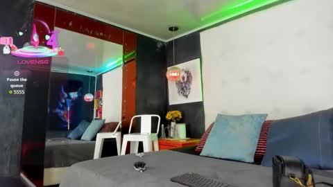 Snapshot of cloerodriguez chatting on September 15, 8:43 pm ---Cloe--- online show from September 15, 8:43 pm