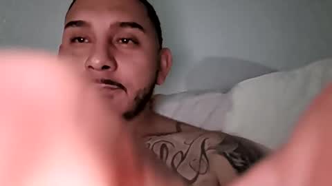 closmon online show from February 21, 1:47 pm