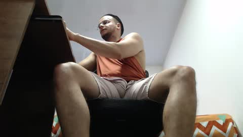 cloudsxxx17 online show from September 9, 3:34 pm