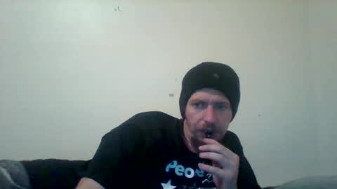 Snapshot of cloudyystarr666 chatting on February 25, 7:42 am cloudyystarr666 online show from February 25, 7:42 am