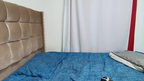 clover online show from September 28, 10:02 am