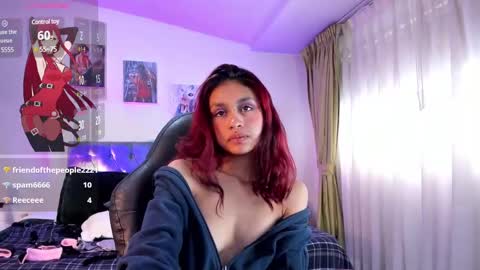 Snapshot of clown_face chatting on February 22, 1:24 pm emely dolce online show from February 22, 1:24 pm