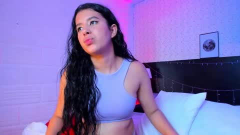 Snapshot of clydeandbonniee_ chatting on March 10, 11:49 pm ClydeAndBonniee online show from March 10, 11:49 pm
