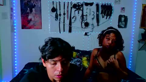 Snapshot of clydexxxbunny chatting on February 15, 5:19 am Clyde and Bunny online show from February 15, 5:19 am
