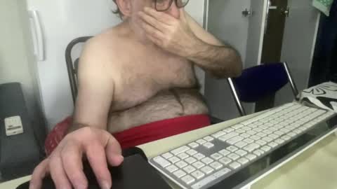 Snapshot of coach_karl chatting on March 3, 9:37 pm Coach Karl Porn Star Tip me all the way to my next trip online show from March 3, 9:37 pm