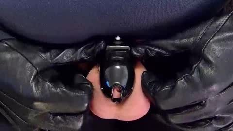 Locked online show from December 12, 10:20 pm