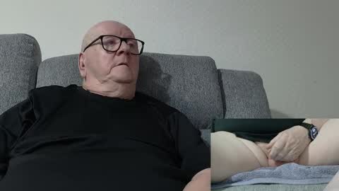 Charlie. online show from April 1, 7:33 pm