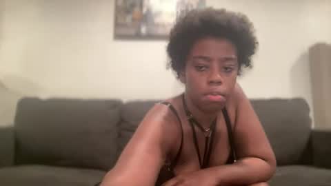 coco_dabaddest25 online show from October 19, 8:08 am