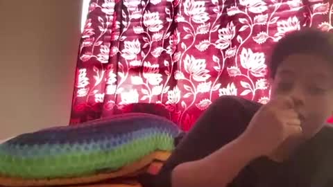 coco_dabaddest25 online show from December 31, 8:02 pm