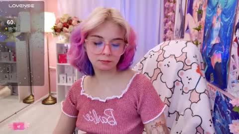 Mia online show from October 1, 4:28 pm