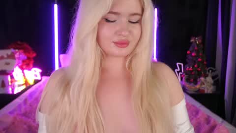 onlyfans amyleyy online show from January 2, 10:37 am