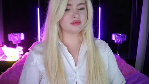 onlyfans amyleyy online show from December 17, 7:39 am
