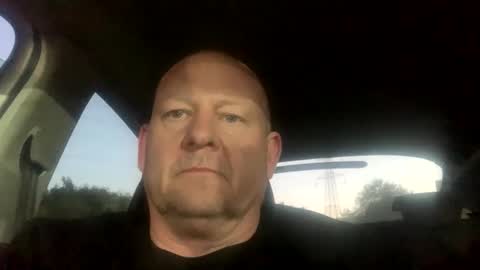 col4nows online show from September 22, 6:34 pm