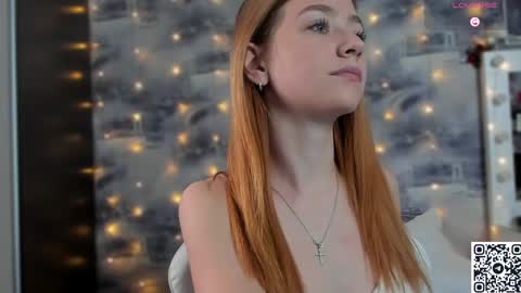 Snapshot of cold_waterfall chatting on January 24, 5:21 am Criss online show from January 24, 5:21 am
