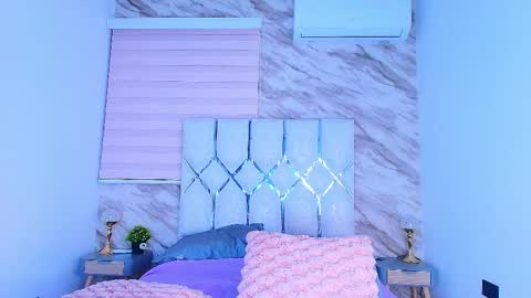 colett online show from March 13, 12:08 pm