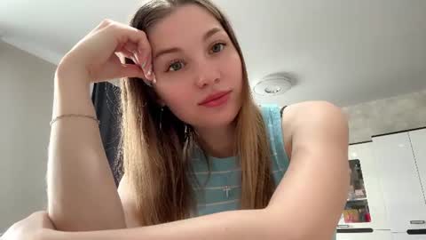 Emilia online show from June 10, 9:41 am