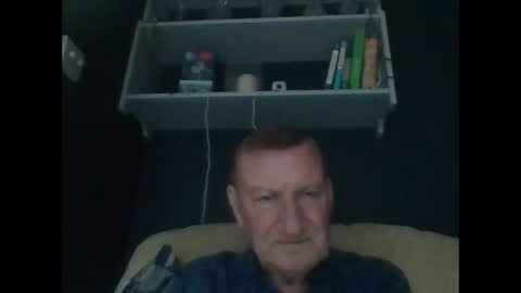 colinbeech online show from December 17, 1:38 pm
