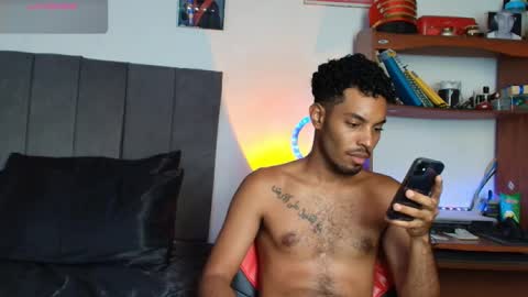 Snapshot of colinlatinbrown chatting on September 17, 4:10 pm IG online show from September 17, 4:10 pm