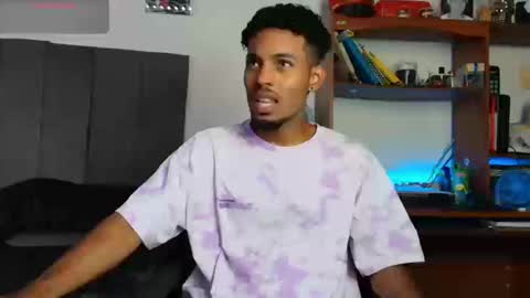 Snapshot of colinlatinbrown chatting on September 9, 5:02 pm IG online show from September 9, 5:02 pm