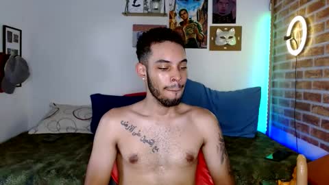 Snapshot of colinlatinbrown chatting on March 12, 6:32 pm IG online show from March 12, 6:32 pm