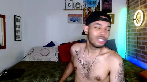 Snapshot of colinlatinbrown chatting on March 8, 9:51 pm IG online show from March 8, 9:51 pm